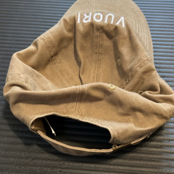 VUORI Dad Hat - Picture 2 of 3